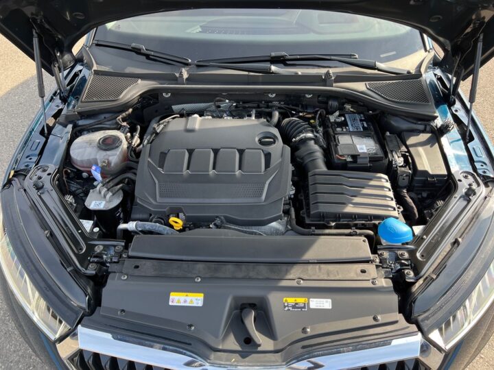 Abbildung Fahrzeugdetailansicht Skoda Octavia - Nr. 35