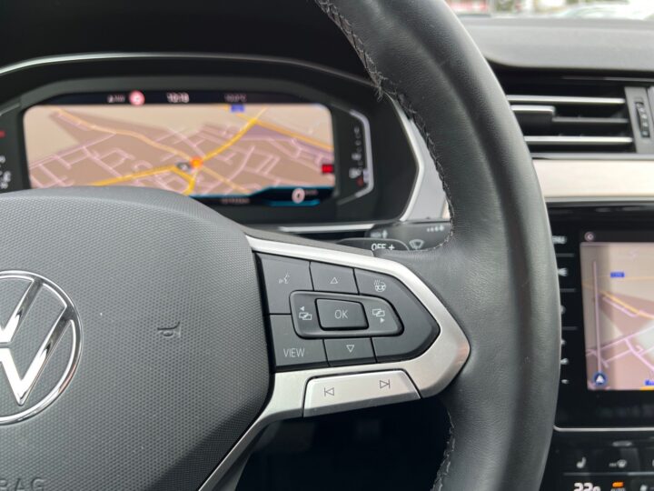 Abbildung Fahrzeugdetailansicht Volkswagen Passat Variant - Nr. 43