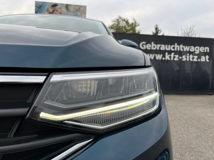 Abbildung Fahrzeugdetailansicht Volkswagen Tiguan - Nr. 35