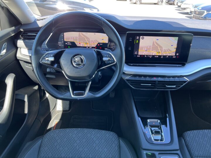 Abbildung Fahrzeugdetailansicht Skoda Octavia - Nr. 10