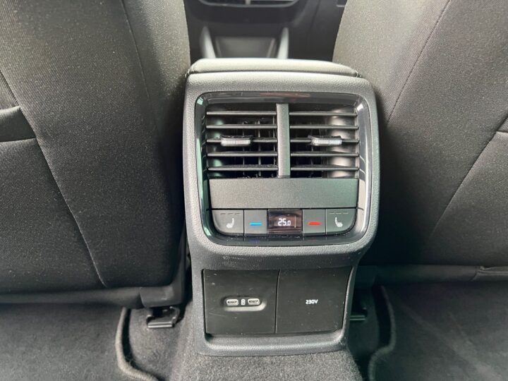 Abbildung Fahrzeugdetailansicht Skoda Octavia - Nr. 32