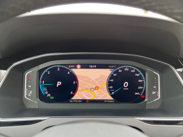 Abbildung Fahrzeugdetailansicht Volkswagen Passat Variant - Nr. 16