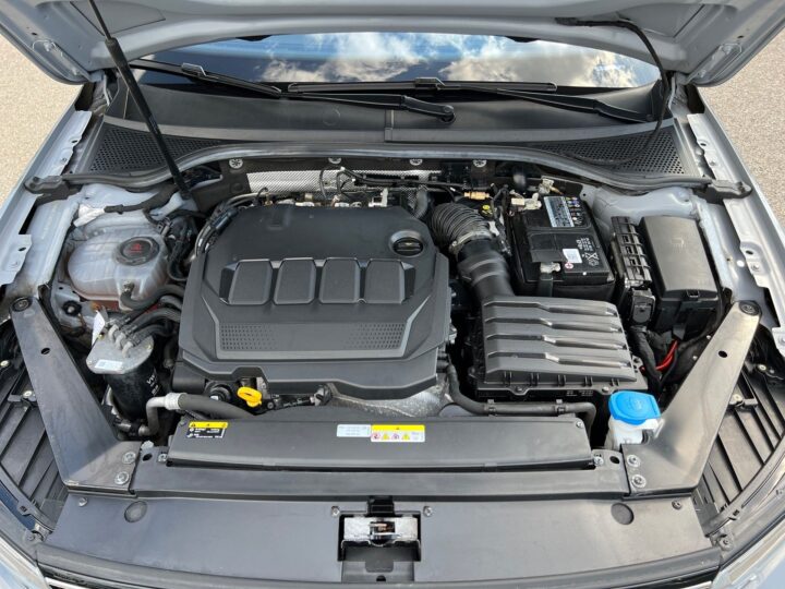 Abbildung Fahrzeugdetailansicht Volkswagen Passat Variant - Nr. 34