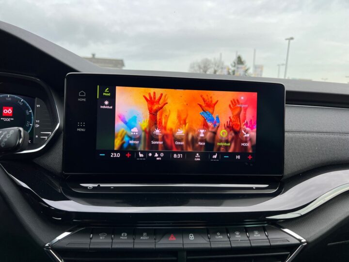 Abbildung Fahrzeugdetailansicht Skoda Octavia - Nr. 23