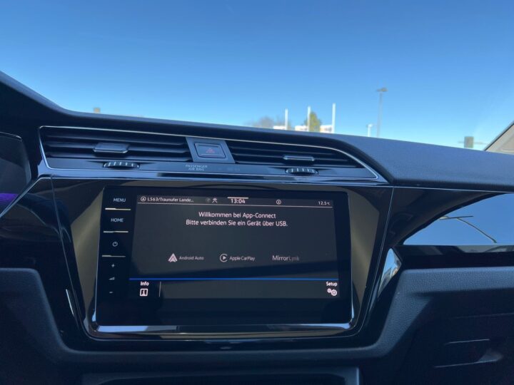 Abbildung Fahrzeugdetailansicht Volkswagen Touran - Nr. 21