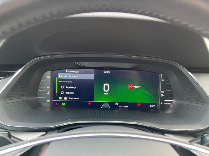 Abbildung Fahrzeugdetailansicht Skoda Octavia - Nr. 16