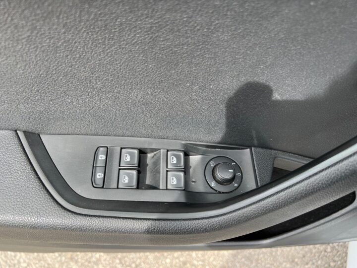 Abbildung Fahrzeugdetailansicht Skoda Superb - Nr. 31