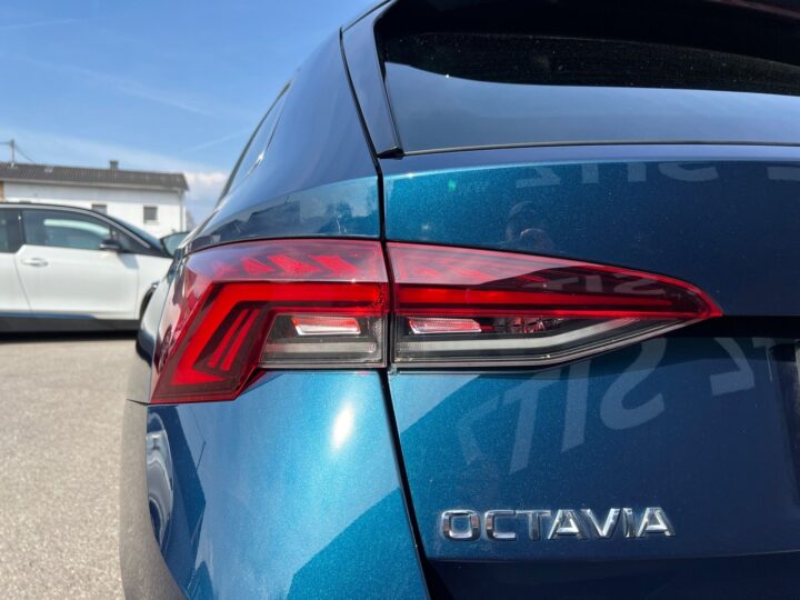Abbildung Fahrzeugdetailansicht Skoda Octavia - Nr. 39
