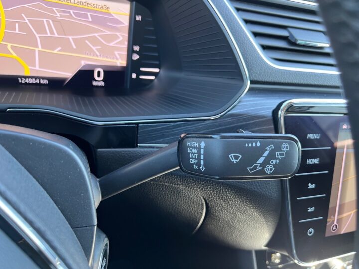 Abbildung Fahrzeugdetailansicht Skoda Superb - Nr. 45