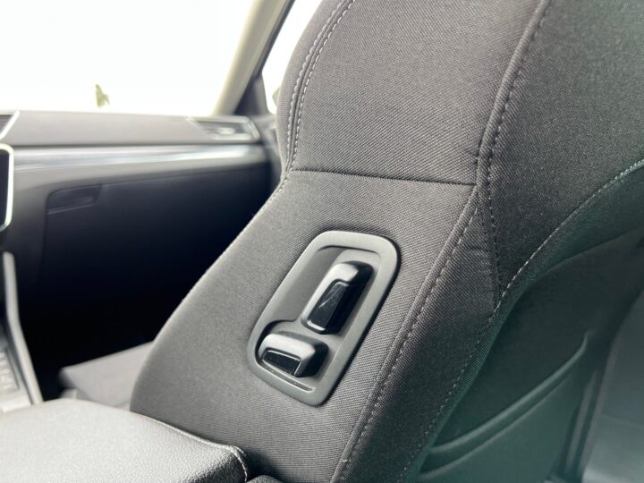 Abbildung Fahrzeugdetailansicht Skoda Superb - Nr. 41