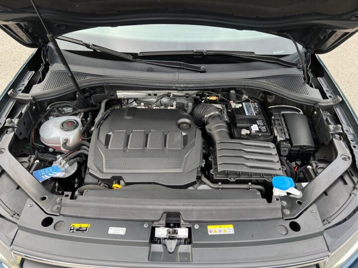 Abbildung Fahrzeugdetailansicht Volkswagen Tiguan - Nr. 34