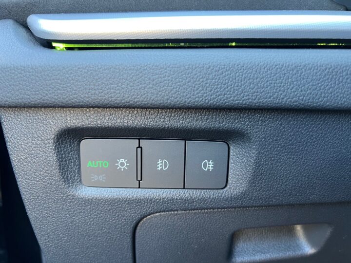 Abbildung Fahrzeugdetailansicht Skoda Octavia - Nr. 45