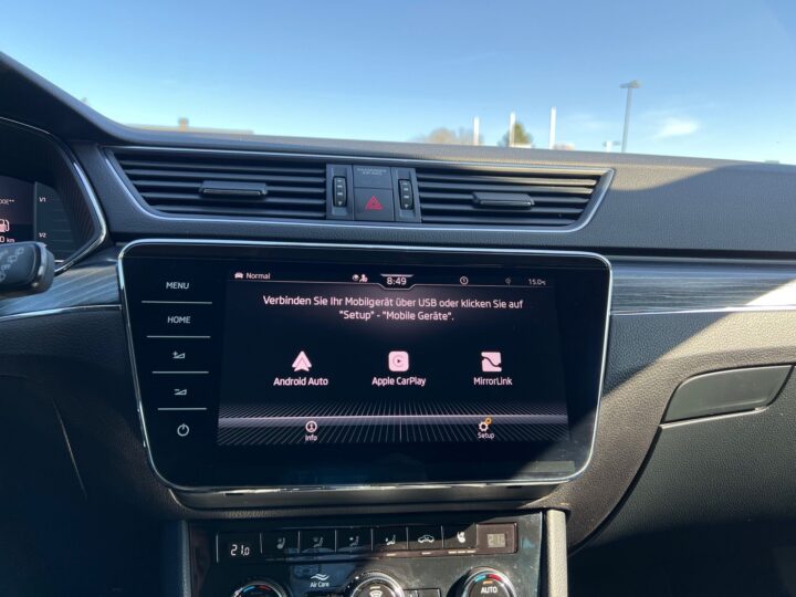 Abbildung Fahrzeugdetailansicht Skoda Superb - Nr. 20