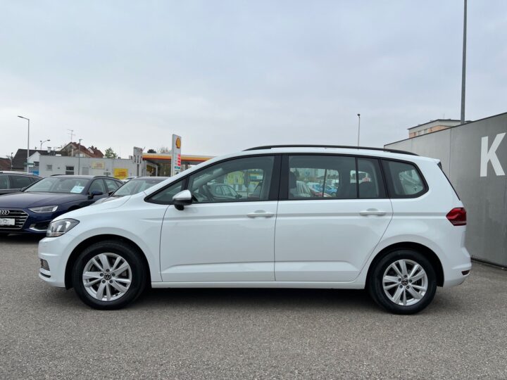 Abbildung Fahrzeugdetailansicht Volkswagen Touran - Nr. 5