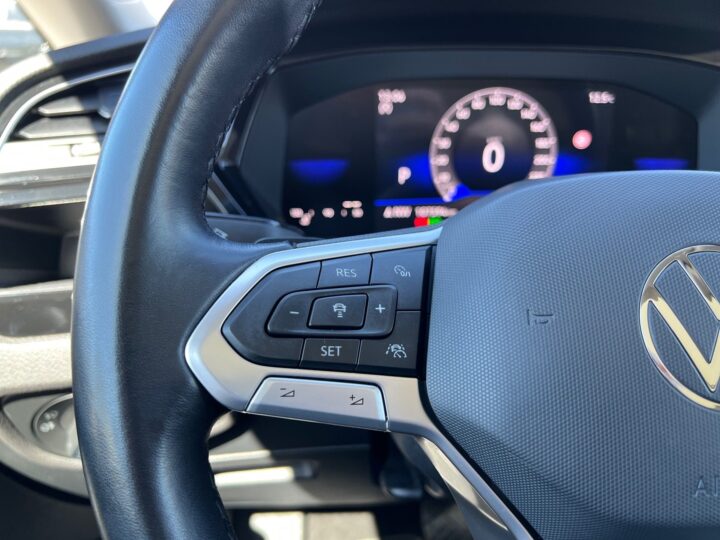 Abbildung Fahrzeugdetailansicht Volkswagen Touran - Nr. 43