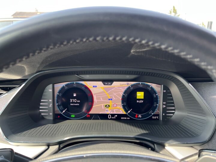 Abbildung Fahrzeugdetailansicht Skoda Octavia - Nr. 16