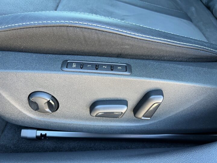 Abbildung Fahrzeugdetailansicht Skoda Octavia - Nr. 31