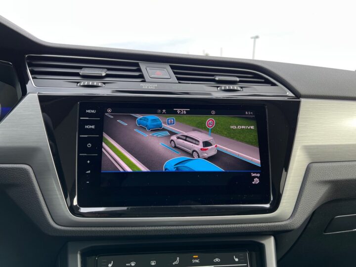 Abbildung Fahrzeugdetailansicht Volkswagen Touran - Nr. 22