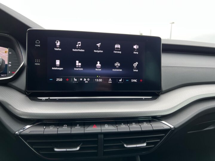 Abbildung Fahrzeugdetailansicht Skoda Octavia - Nr. 18