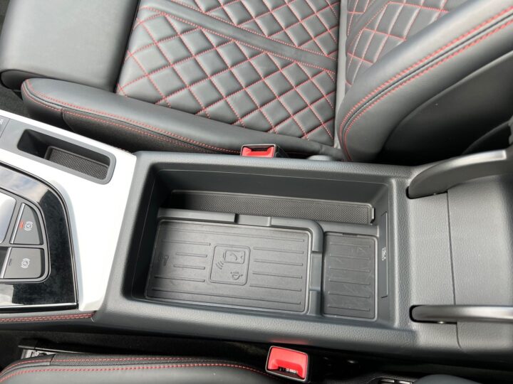 Abbildung Fahrzeugdetailansicht Audi A5 - Nr. 28