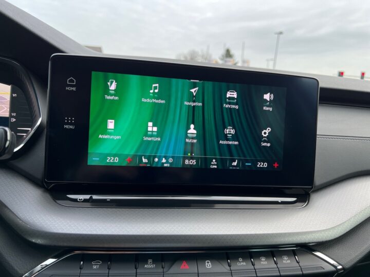 Abbildung Fahrzeugdetailansicht Skoda Octavia - Nr. 18