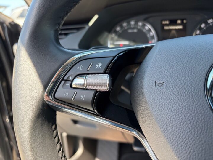 Abbildung Fahrzeugdetailansicht Skoda Octavia - Nr. 26