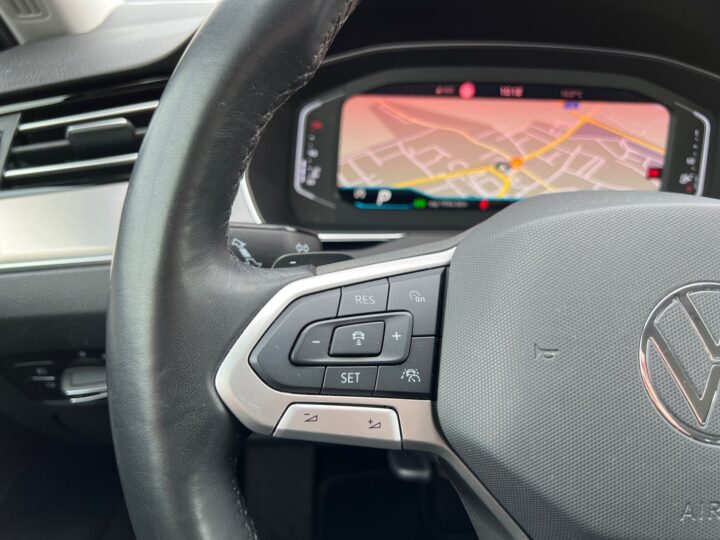 Abbildung Fahrzeugdetailansicht Volkswagen Passat Variant - Nr. 44