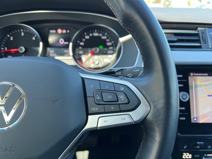 Abbildung Fahrzeugdetailansicht Volkswagen Passat Variant - Nr. 39