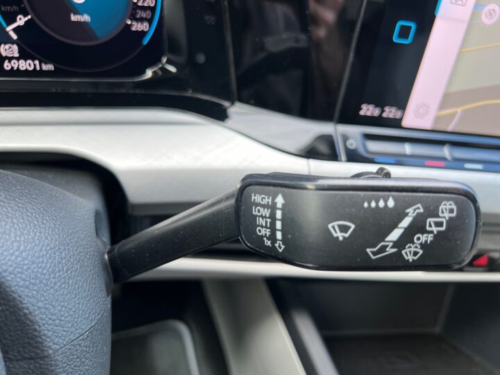 Abbildung Fahrzeugdetailansicht Volkswagen Golf Variant - Nr. 42