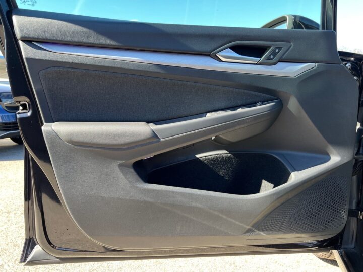 Abbildung Fahrzeugdetailansicht Volkswagen Golf Variant - Nr. 29