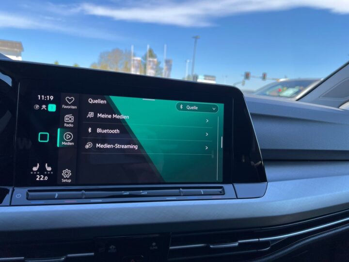 Abbildung Fahrzeugdetailansicht Volkswagen Golf Variant - Nr. 20