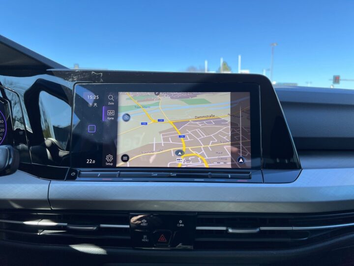 Abbildung Fahrzeugdetailansicht Volkswagen Golf Variant - Nr. 22