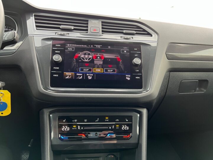 Abbildung Fahrzeugdetailansicht Volkswagen Tiguan - Nr. 26