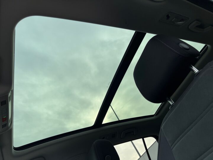 Abbildung Fahrzeugdetailansicht Volkswagen Touran - Nr. 28