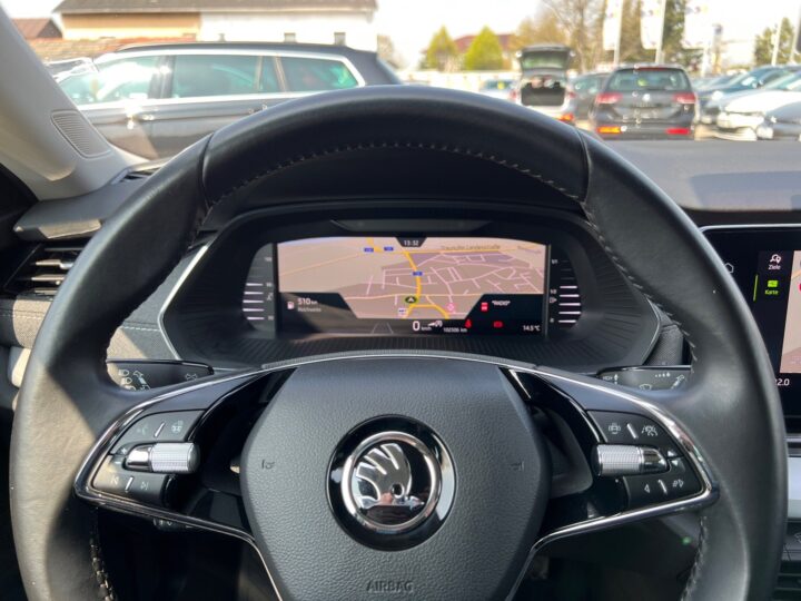 Abbildung Fahrzeugdetailansicht Skoda Octavia - Nr. 15