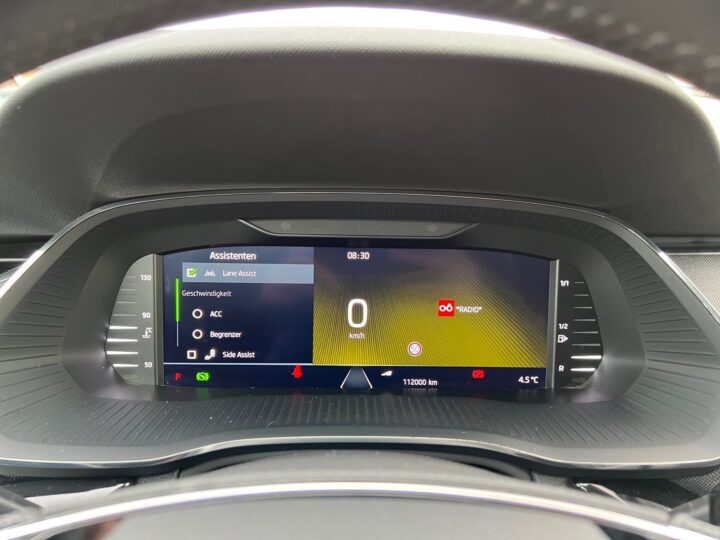 Abbildung Fahrzeugdetailansicht Skoda Octavia - Nr. 16