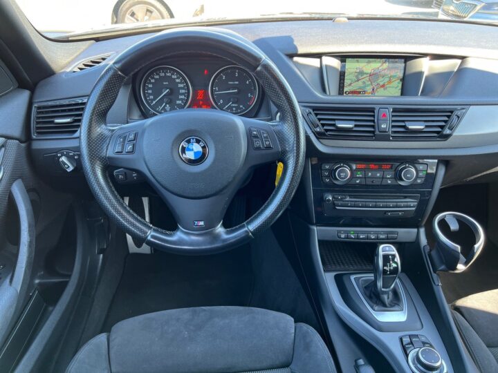Abbildung Fahrzeugdetailansicht BMW X1 - Nr. 10