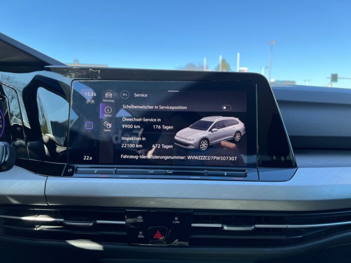 Abbildung Fahrzeugdetailansicht Volkswagen Golf Variant - Nr. 26