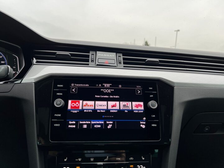 Abbildung Fahrzeugdetailansicht Volkswagen Passat Variant - Nr. 19