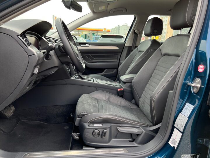 Abbildung Fahrzeugdetailansicht Volkswagen Passat Variant - Nr. 12