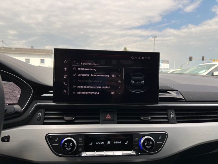 Abbildung Fahrzeugdetailansicht Audi A5 - Nr. 22