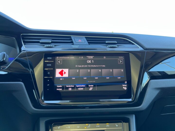 Abbildung Fahrzeugdetailansicht Volkswagen Touran - Nr. 19