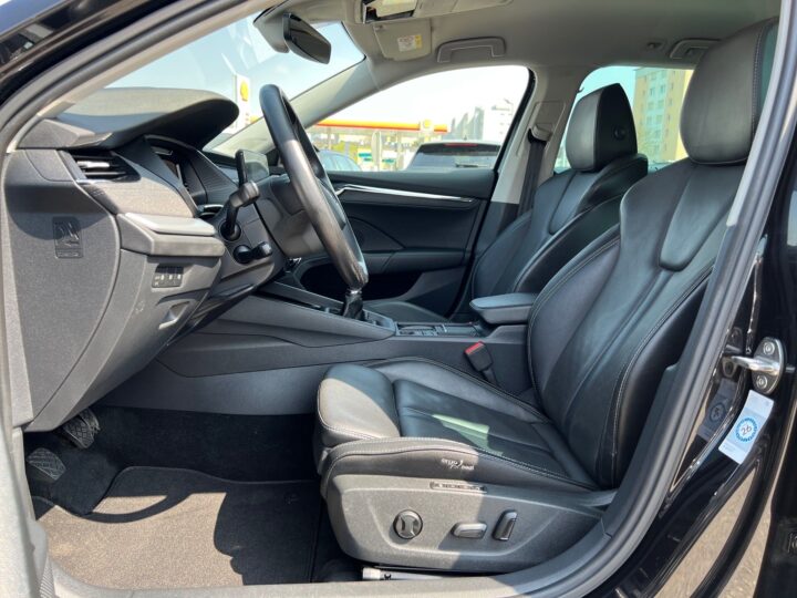 Abbildung Fahrzeugdetailansicht Skoda Octavia - Nr. 12