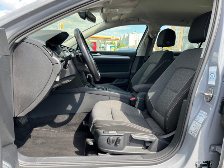 Abbildung Fahrzeugdetailansicht Volkswagen Passat Variant - Nr. 12