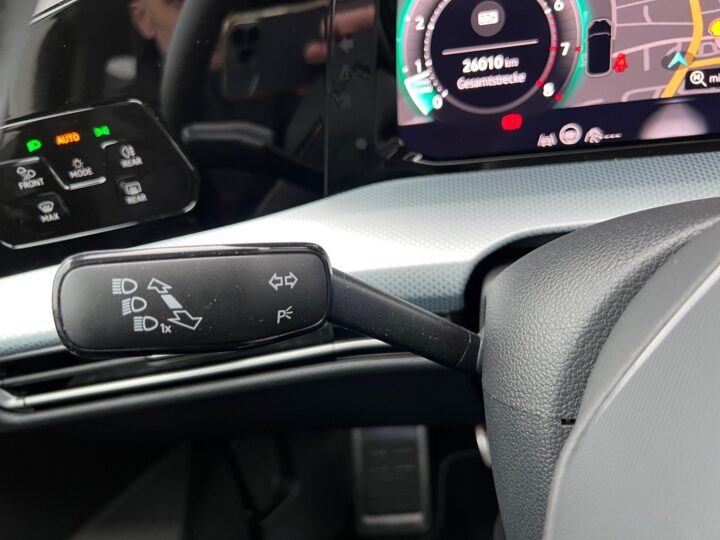 Abbildung Fahrzeugdetailansicht Volkswagen Golf - Nr. 41