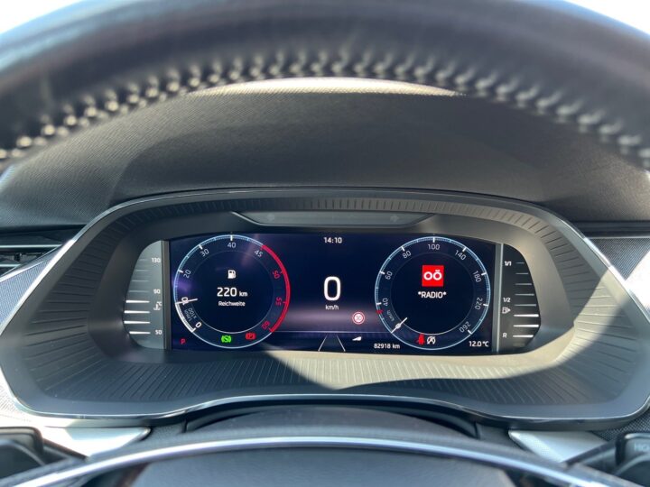 Abbildung Fahrzeugdetailansicht Skoda Octavia - Nr. 17