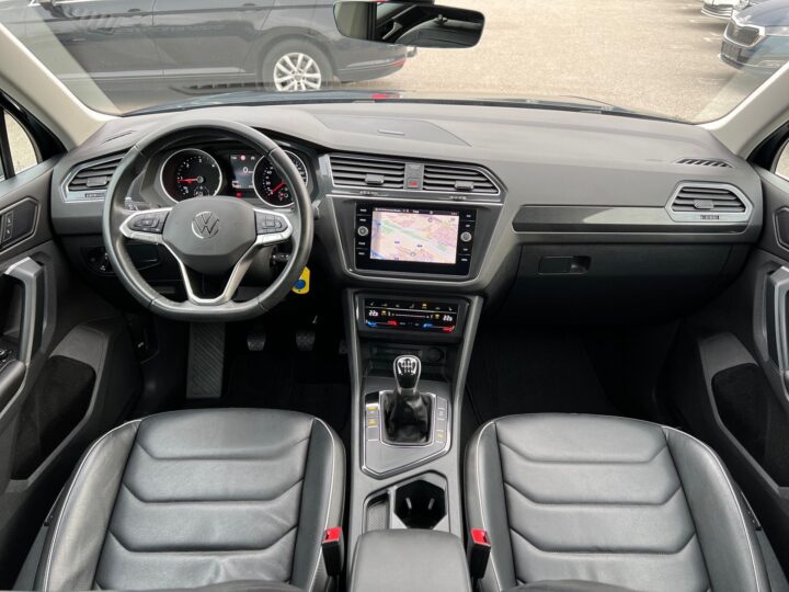 Abbildung Fahrzeugdetailansicht Volkswagen Tiguan - Nr. 9