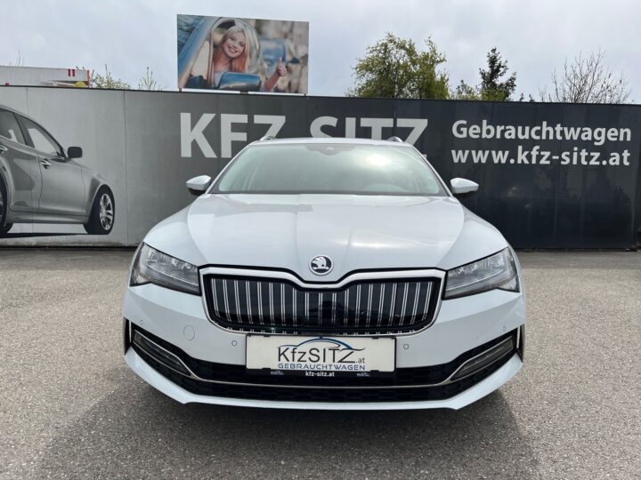 Abbildung Fahrzeugdetailansicht Skoda Superb - Nr. 7