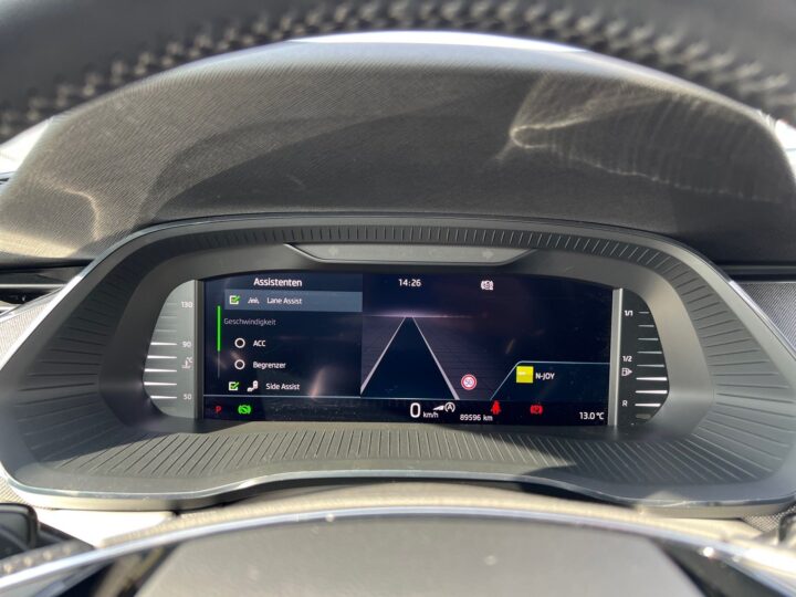 Abbildung Fahrzeugdetailansicht Skoda Octavia - Nr. 17