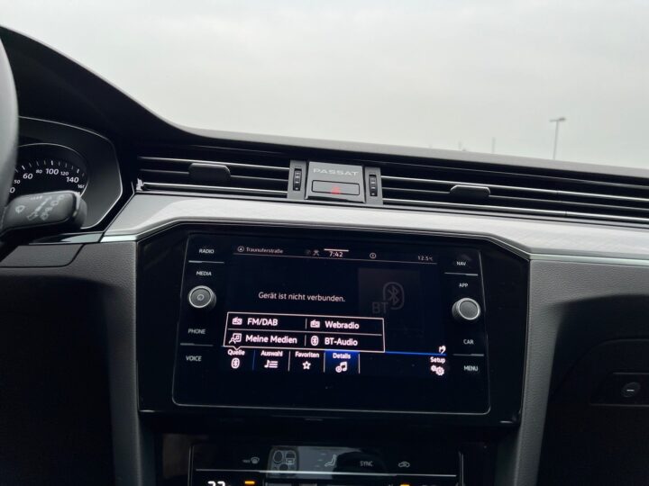 Abbildung Fahrzeugdetailansicht Volkswagen Passat Variant - Nr. 20